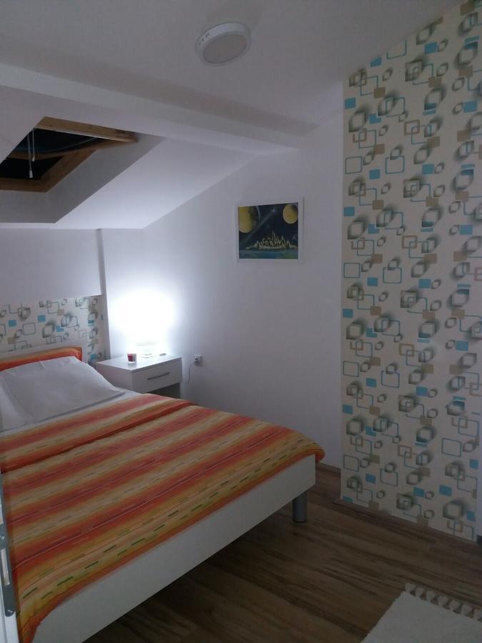Appartamento Stan Na Dan Ni Esterno foto