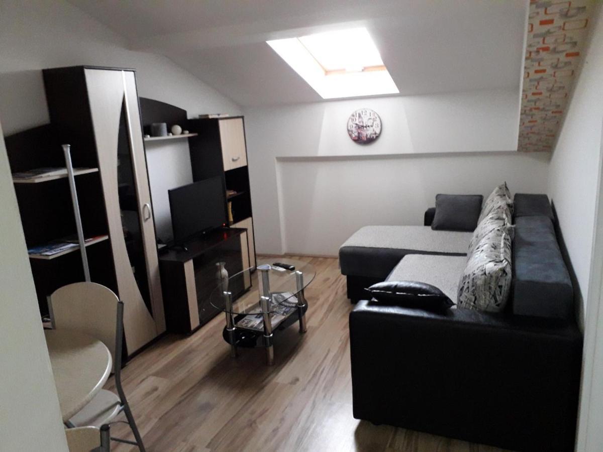 Appartamento Stan Na Dan Ni Esterno foto
